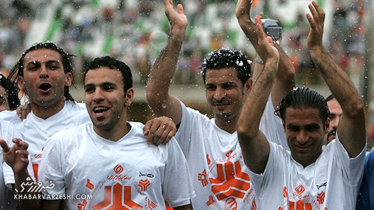 علی دایی در روز قهرمانی با سایپا