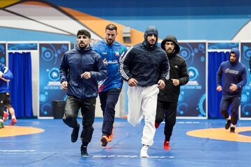 تاریخ سازی کشتی فرنگی؛ ایران بدون نیاز به قهرمانان جهان و المپیک/ در قدم اول، فقط قدم آخر کم آوردیم!