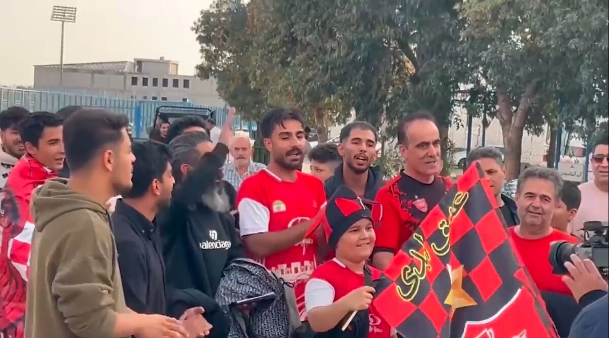 ویدیو| پرسپولیسی‌ها در هفته دهم سرود قهرمانی خواندند!