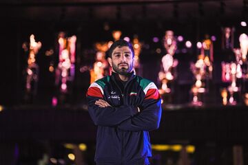 پیروزی قاسم‌پور مقابل قهرمان المپیک در گام اول