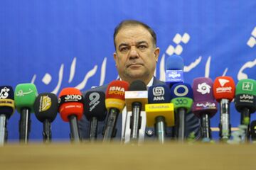 مدیرعامل جدید استقلال: حق نداریم به جای مربی تصمیم بگیریم/ معیار ما رضایت هواداران آبی است