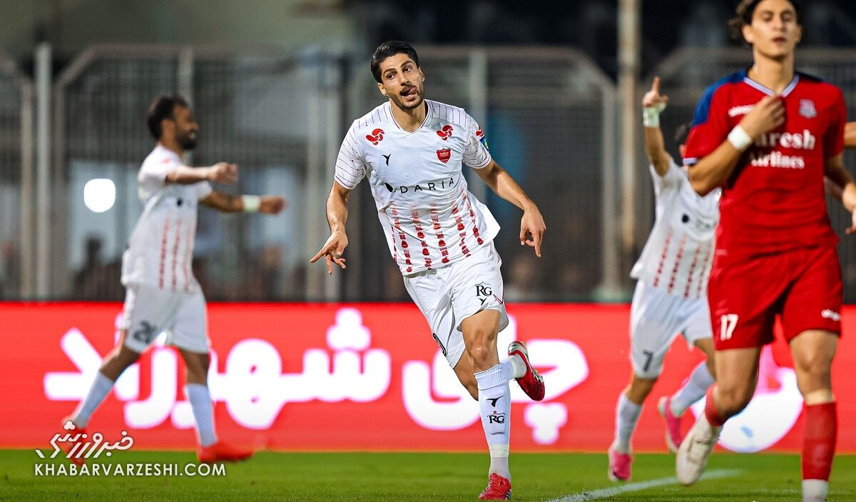 نساجی ٠ - پرسپولیس ۱/ بازگشت به صدر با شلیک دقیق محبی