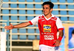 مجوز کار احمدزاده در لهستان صادر شد