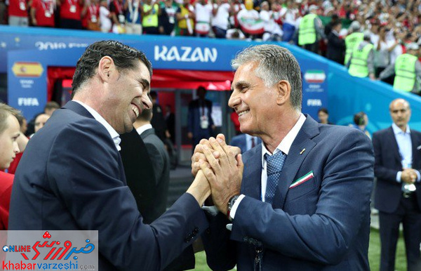 عکس| کی روش دست در دست شاگردش