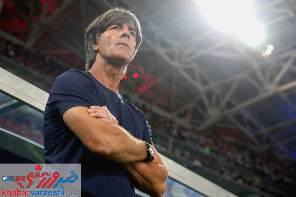 مانشافت با لـو ادامه می‌دهد