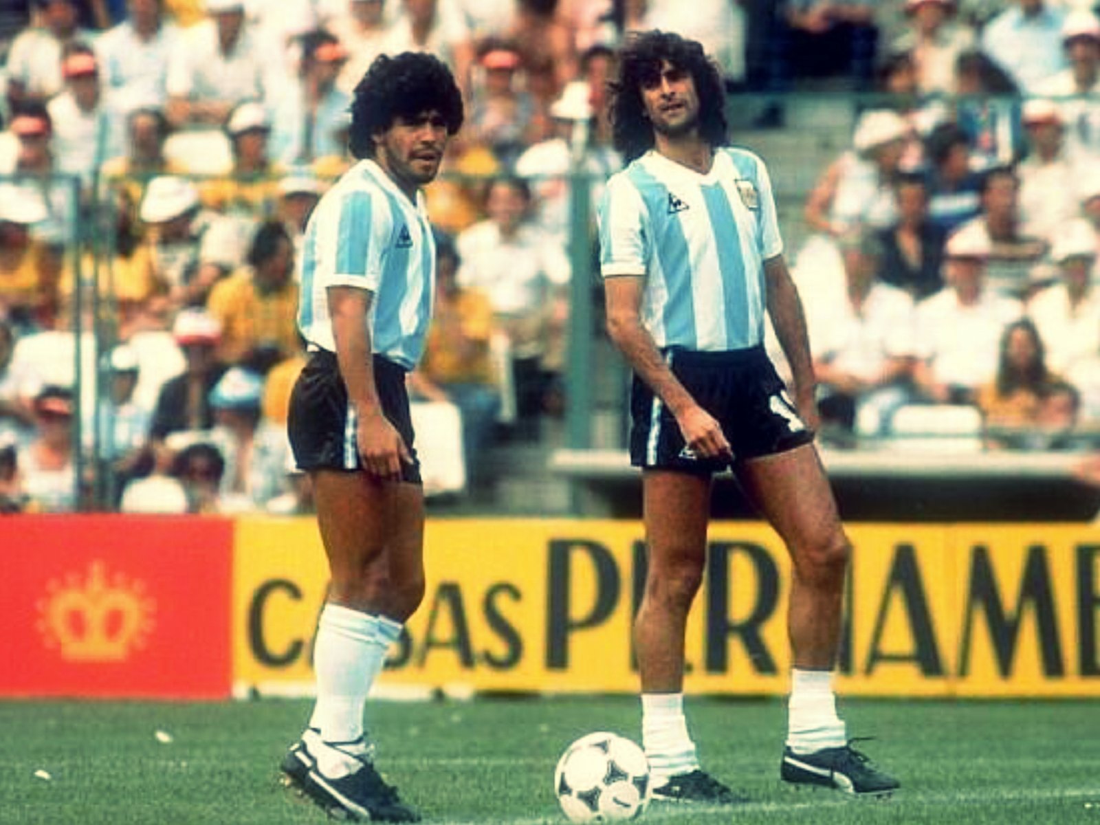 اسطوره تیم ملی آرژانتین به هدایت این تیم چراغ سبز نشان داد