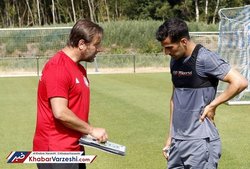 تاکید سرمربی المپیاکوس به ماندن حاج صفی در تیمش