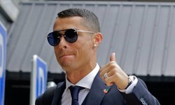 شیرینی انتقال رونالدو به‌کامِ گورخرها