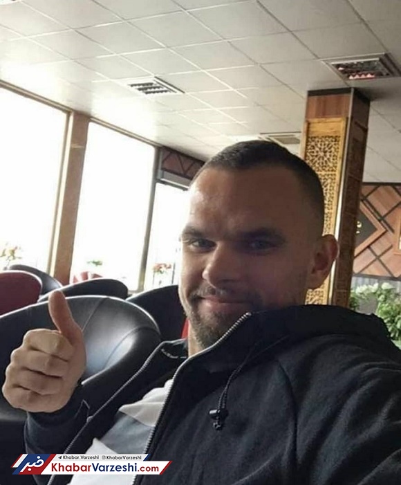 عکس| هافبک جدید سپاهان وارد ایران شد