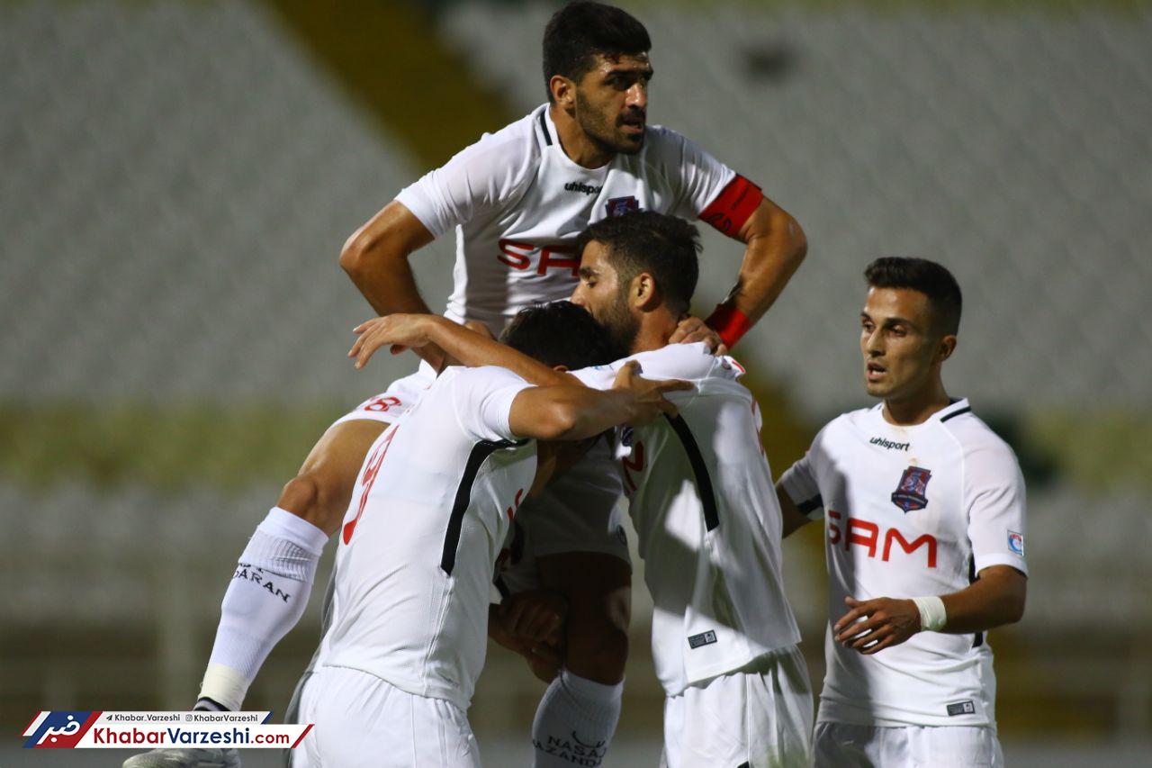 تراکتور و توشاک از پس نساجی برنیامدند