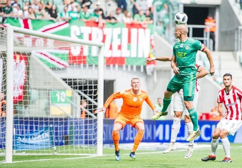 شکست اشلاسک در حضور 90 دقیقه‌ای احمدزاده