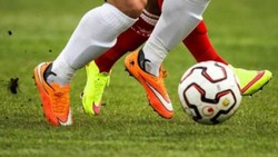 زمان دیدار گسترش فولاد و سپیدرود تغییر کرد