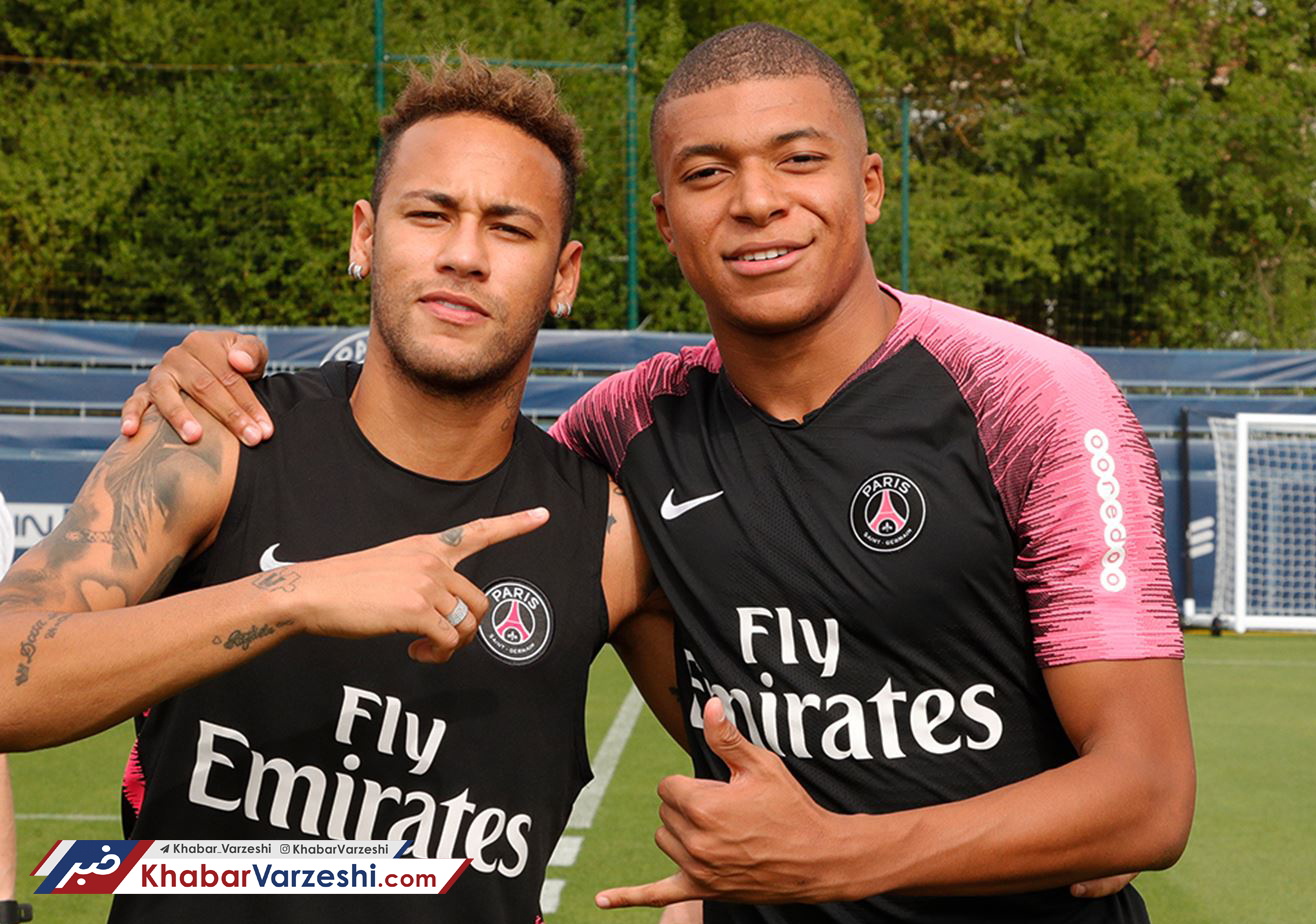 گزارش تصویری‌| استقبال از اولین حضور بازیکنان فرانسوی پاری سن ژرمن در تمرین بعداز قهرمانی جهان