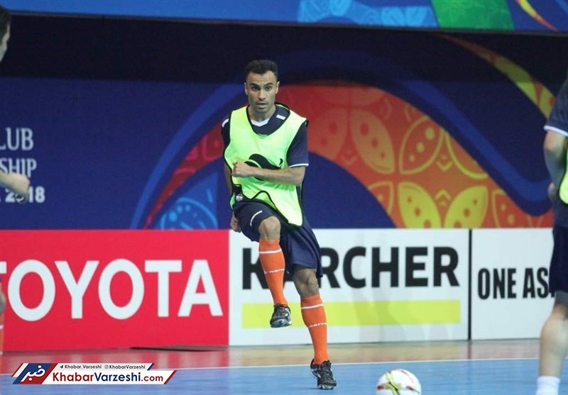 حسن‌زاده بهترین بازیکن نیمه‌نهایی قهرمانی فوتسال آسیا