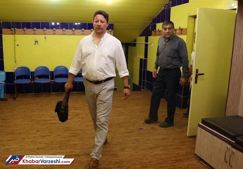 حرکت پسندیده سرمربی نفت آبادان برای ختم درگیری