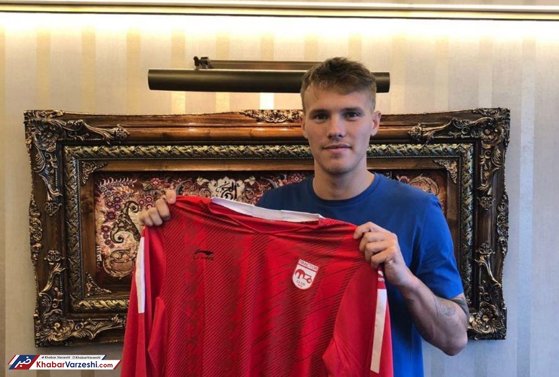 مهاجم اسکاتلندی تراکتور وارد تبریز شد