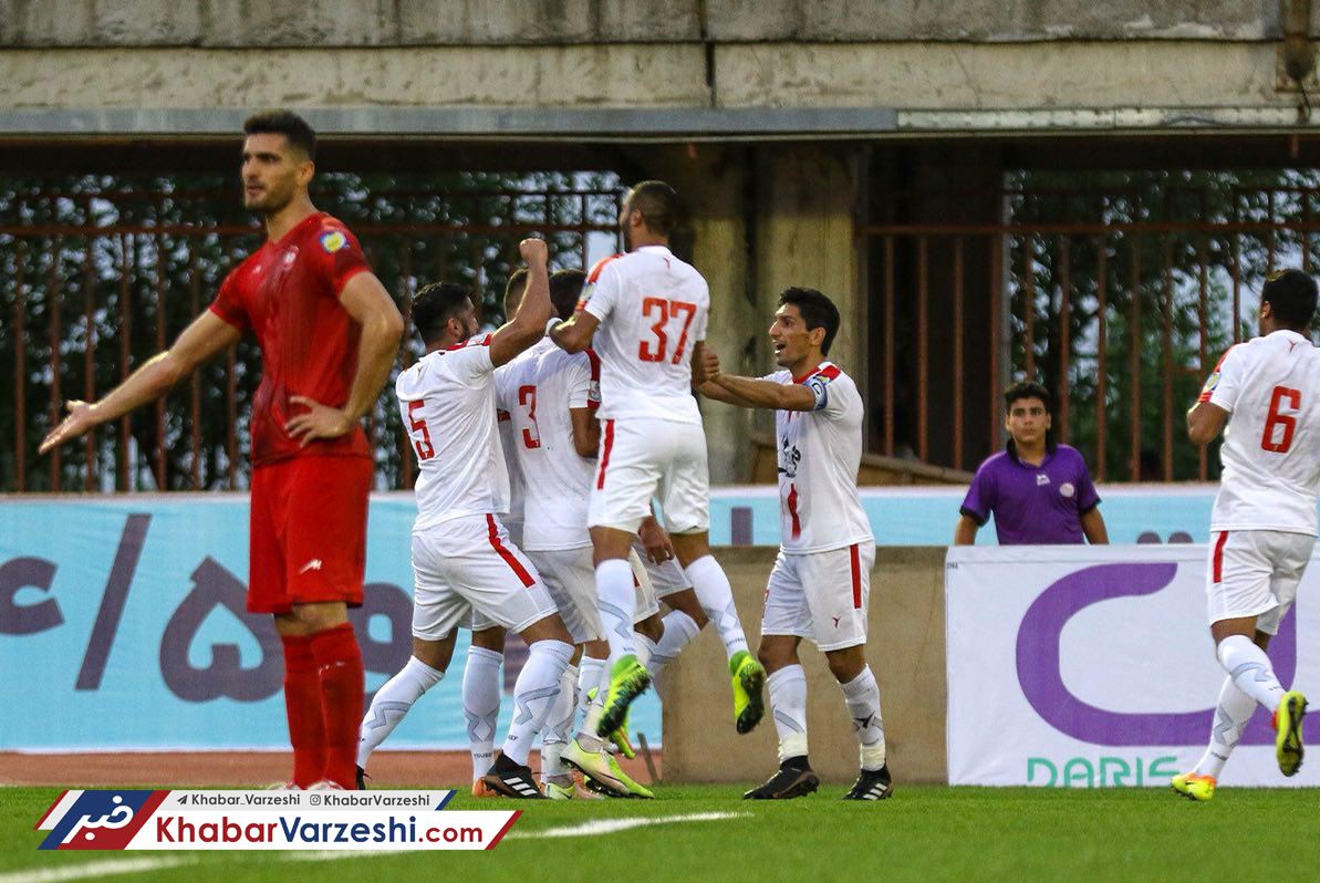 گزارش تصویری‌| صعود‌ موقت شاگردان گل‌محمدی به صدر جدول با برتری مقابل سپیدرود