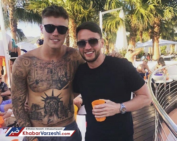 تصاویر خالکوبی‌های منشوری مهاجم جدید تراکتور