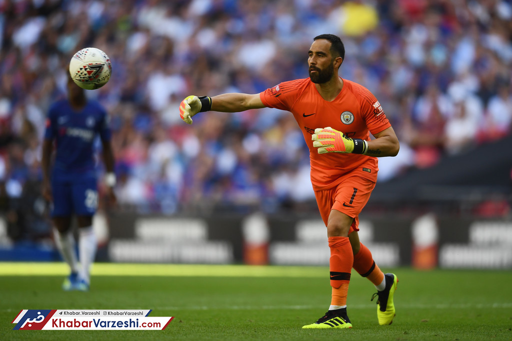 یک مصدوم دیگر روی دست گواردیولا