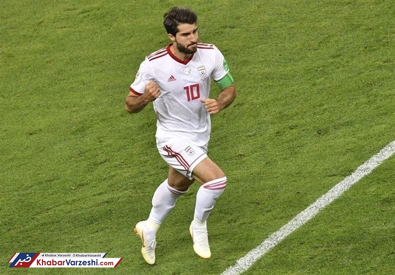 انصاری‌فرد در هواپیمای بازگشت المپیاکوس به یونان