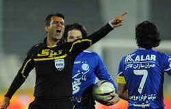 قهرمانی فقط لج نمی‌کرد؛ «این به آن در» هم بلد بود!