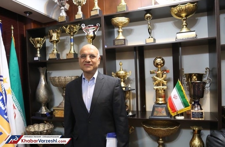 فتحی: با ارتباطاتی که دارم حق استقلال را می‌گیرم