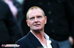 عکس| پل گاسکوئین در رختکن انگلیسی‌ها