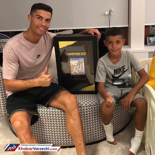 عکس| اولین نسخه بازی برای CR7