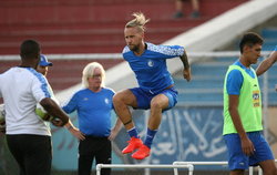 بدشانسی شفر پیش از مصاف با نساجی