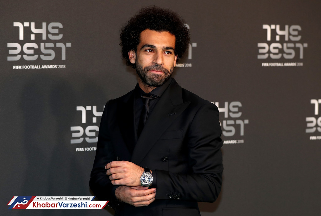 صلاح جایزه‌اش را به چه کسانی تقدیم کرد؟