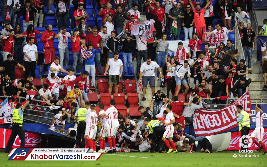 عکس| دو مجروح در شادی گل