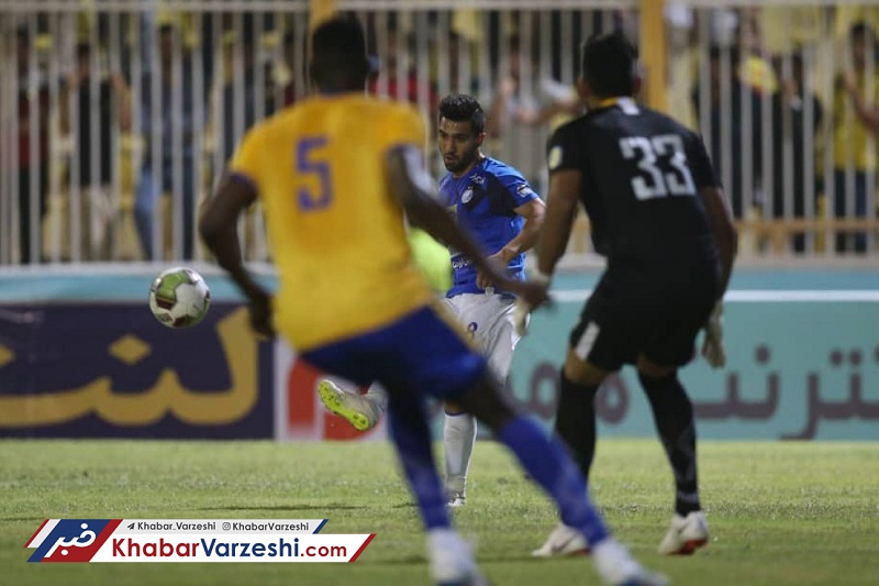 ۶ نکته از نمایش نفت مسجدسلیمان و استقلال؛ نیمکت‌های عصبی