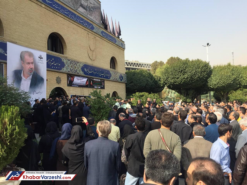 گزارش تصویری| مراسم تشییع پیکر بهرام شفیع با حضور عادل فردوسی‌پور و سیدحسن خمینی