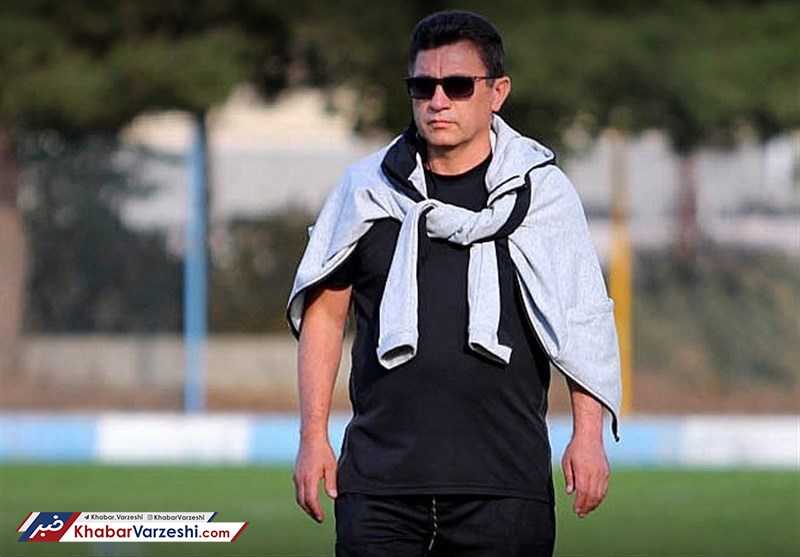 قلعه‌نویی: کتک خوردن از پیشکسوتان شیرین است