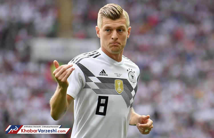 متلک سنگین کروس به بالاک