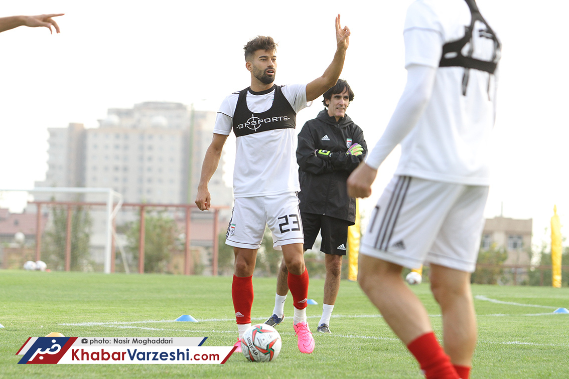 سیرک همان جایی است که بازیکنی بدون دعوت در تمرینات شرکت می‌کند