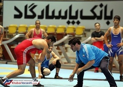 لبخند رضایت کادر فنی از جنگ جهانی گلیج و فروتن