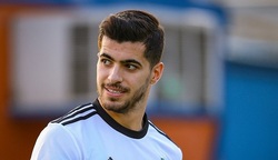 عزت‌اللهی: وضعیتم مشخص نیست؛ فردا MRI می‌گیرم