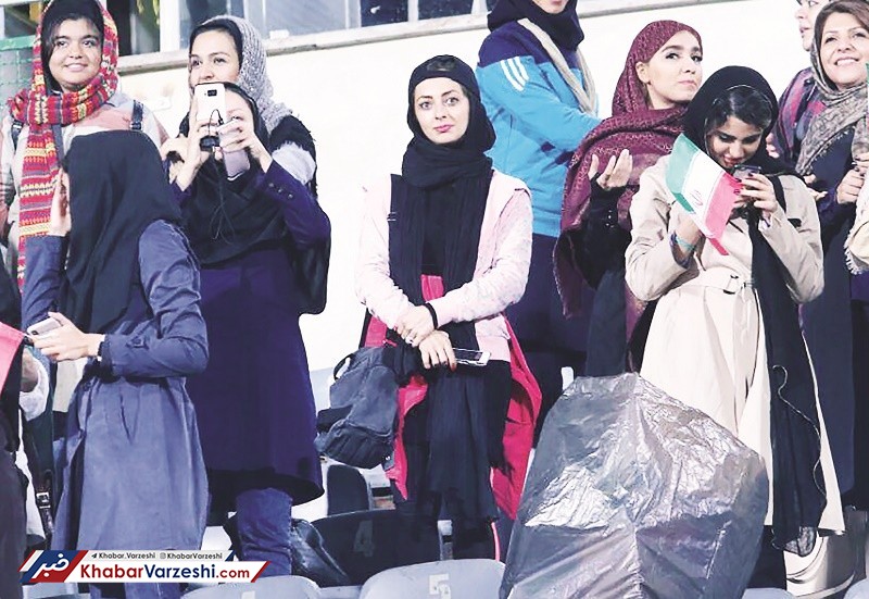 نفیسه روشن: یک عده «مغزفندقی» به بانوان حاضر در ورزشگاه توهین کردند!