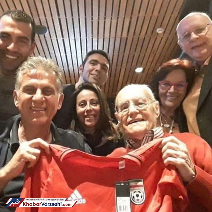 عکس| هدیه ویژه کارلوس کی‌روش به پدرش