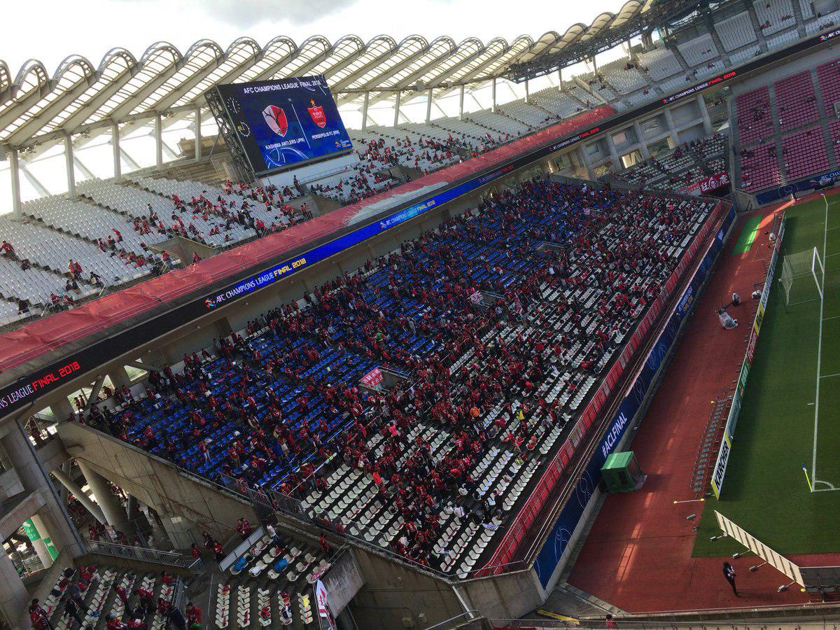 عکس| حال و هوای اطراف ورزشگاه کاشیما و حضور پرشور هواداران ژاپنی