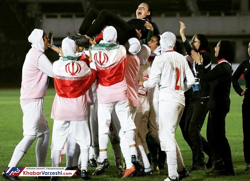 خسرویار: فوتبال تیکی‌تاکای ما حریف را شوکه کرد