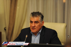 خادم باید مشاوره می‌گرفت