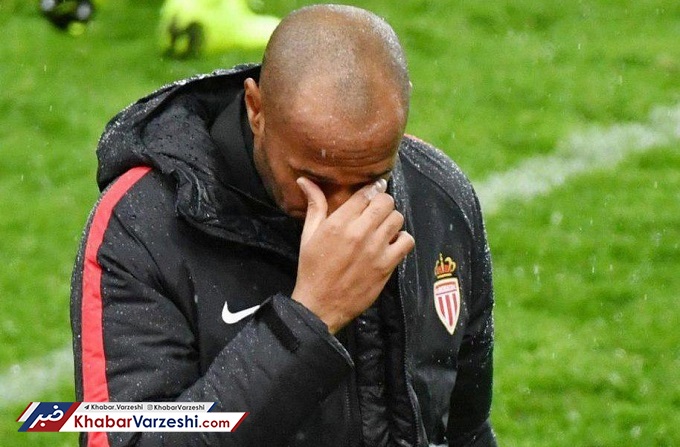 عکس| حمله هواداران موناکو به آنری و بازیکنان