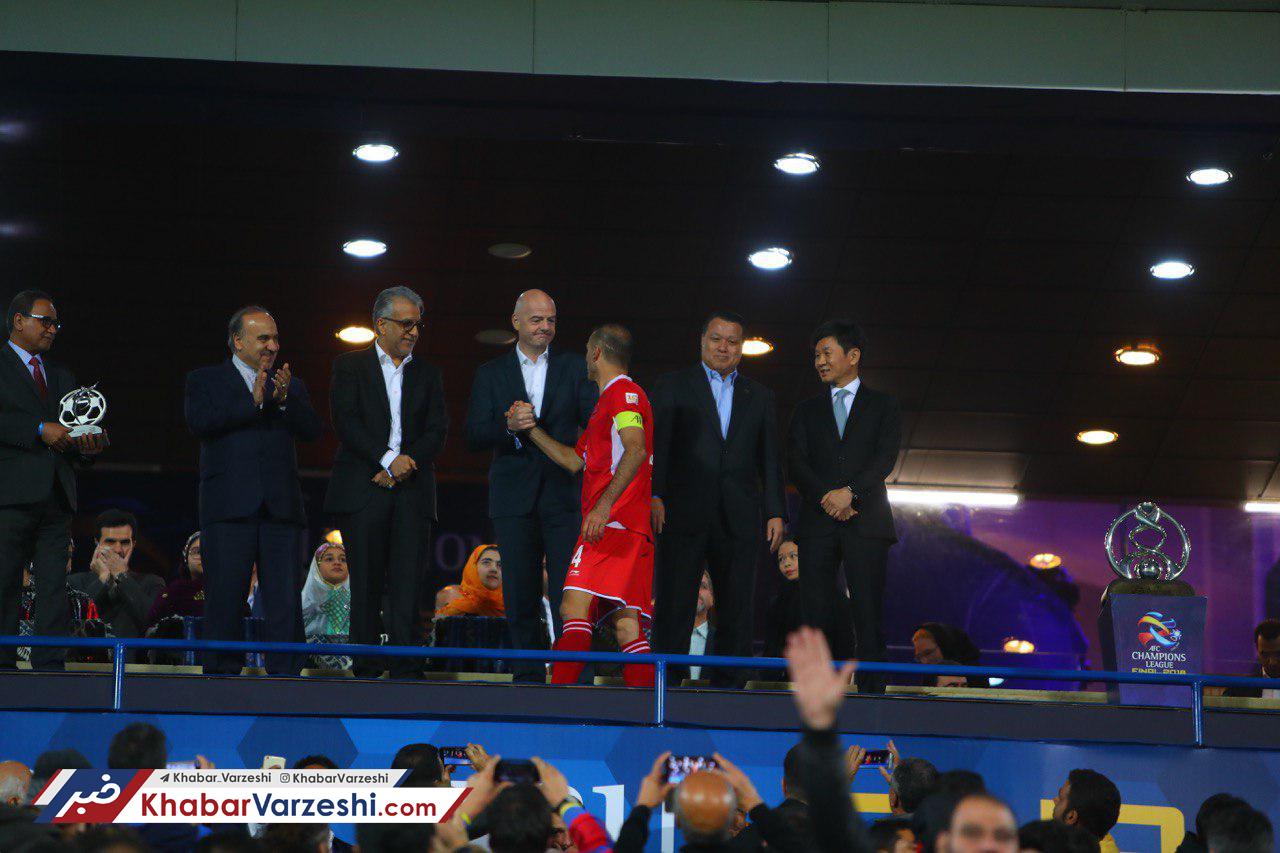 رضایت فیفا از آزادی حضور زنان در ورزشگاه