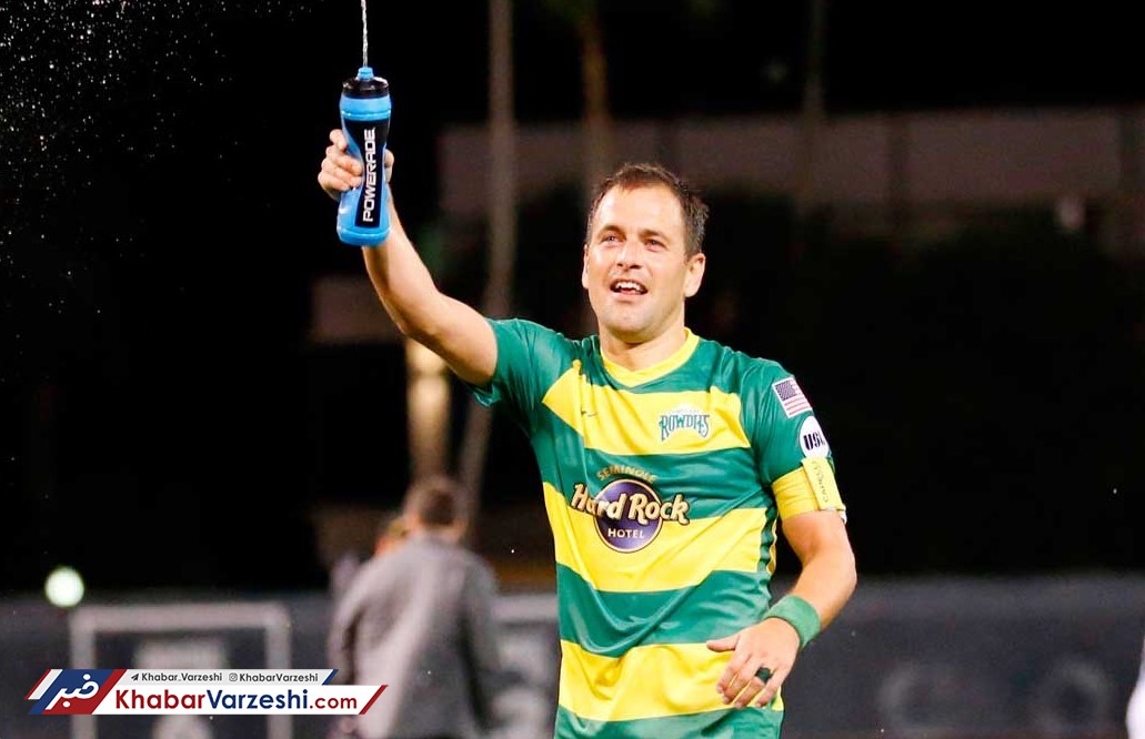 ستاره انگلیسی از دنیای فوتبال خداحافظی کرد