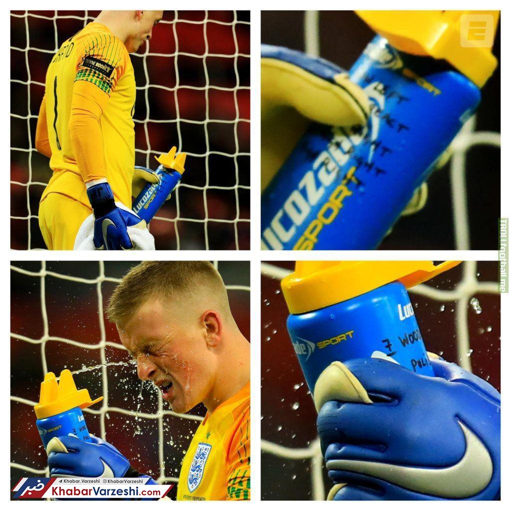 عکس| تقلب دروازه‌بان انگلیس در روز امتحان!