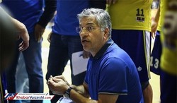 شاهین‌طبع: قرار نیست زحمات بازیکنان زیر سؤال برود