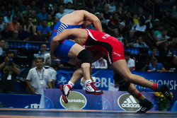 مشکلات مالی و ارزی کشتی ایران و ترفند جدید روس‌ها!