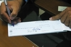 سرمربی لیگ برتری نصف مبلغ قراردادش چک گرفت